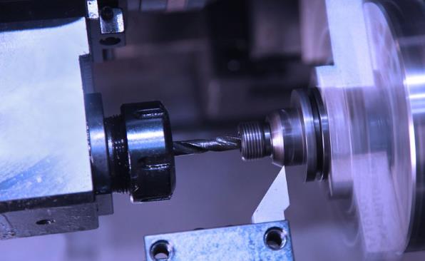 力矩電機(jī)能用帶傳動嗎，討論力矩電機(jī)與帶傳動的適用性