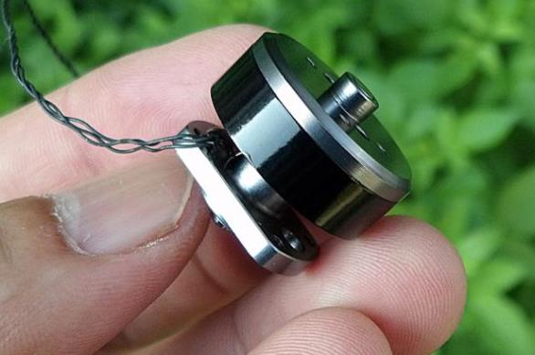 24v動(dòng)力單元電機(jī),介紹24v動(dòng)力單元電機(jī)的特點(diǎn)和用途